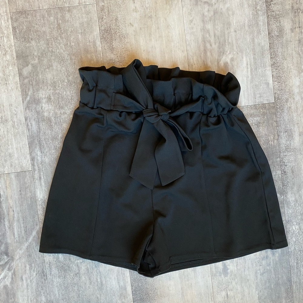 Boohoo paper bag shorts